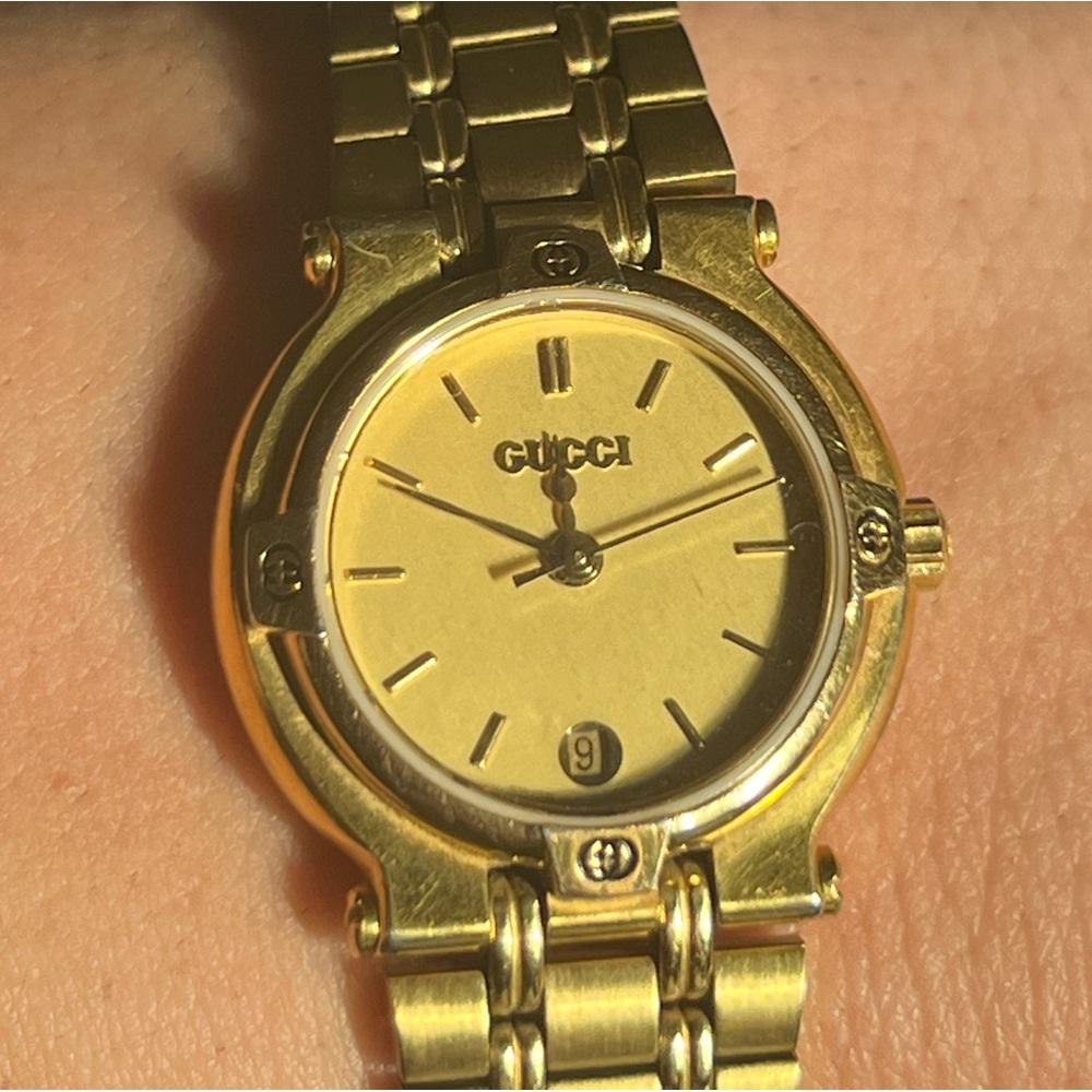 Authentic Vintage Gucci Gold Watch